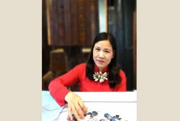 NGHỆ NHÂN: ĐINH THỊ DUYÊN