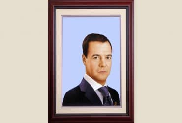 CHÂN DUNG THỦ TƯỚNG NGA DMITRY MEDVEDEV