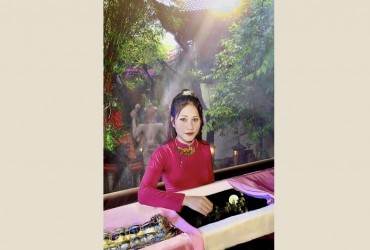 NGHỆ NHÂN: NRÒNG THẮM